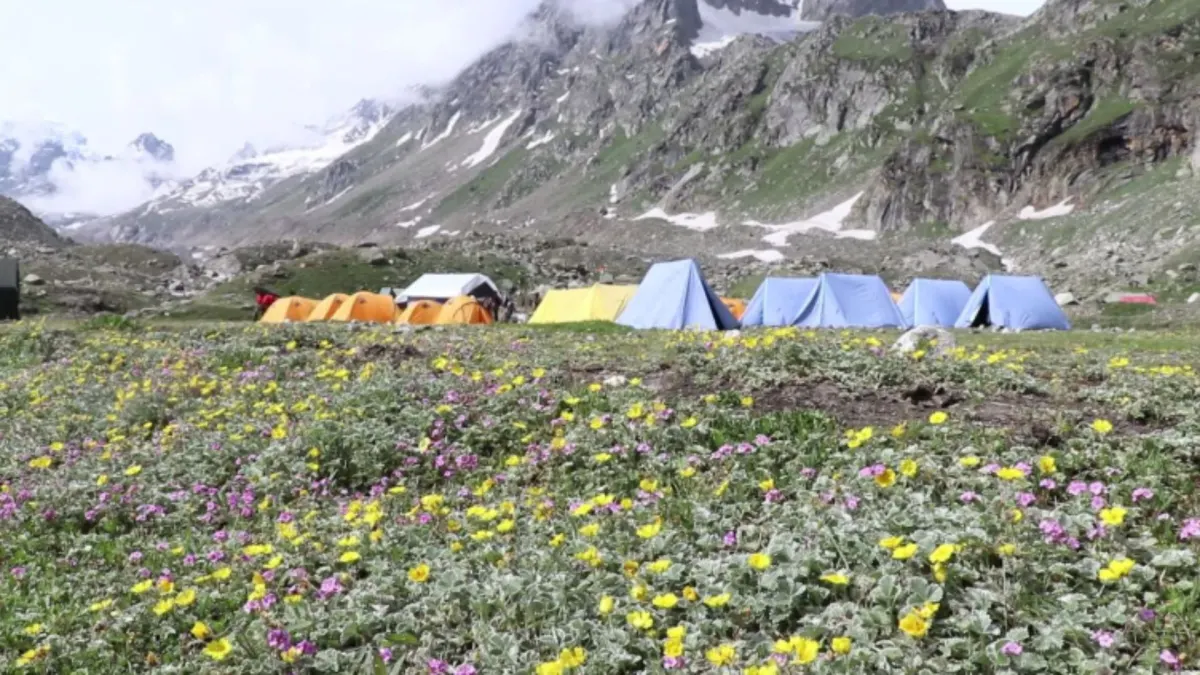 Hampta Pass Trek itinerary image 2